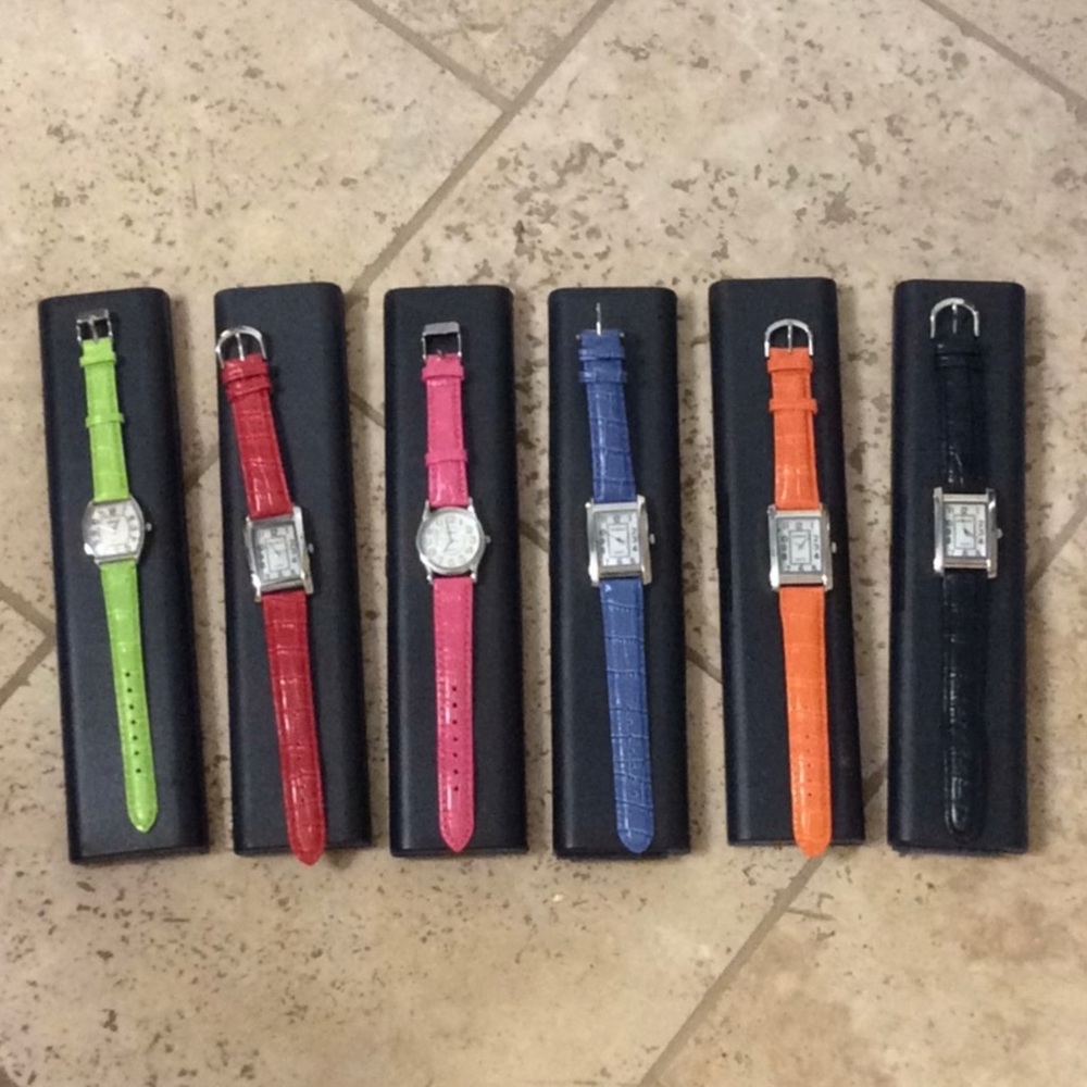 😍Gift Set of Six Gossip Watches😍NWOT